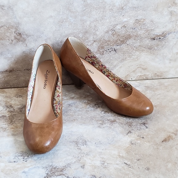 Zigi Soho • Cognac Kitten Heel Dress Shoe - Picture 2 of 8